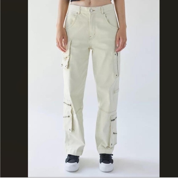 Urban Outfitters Pants - Urban Outfitters BDG Women's Dropped Cargo Pants Size 26